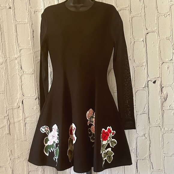 Oscar de la Renta |  Long sleeve Embroidered Flowers Dress - Picture 4 of 16